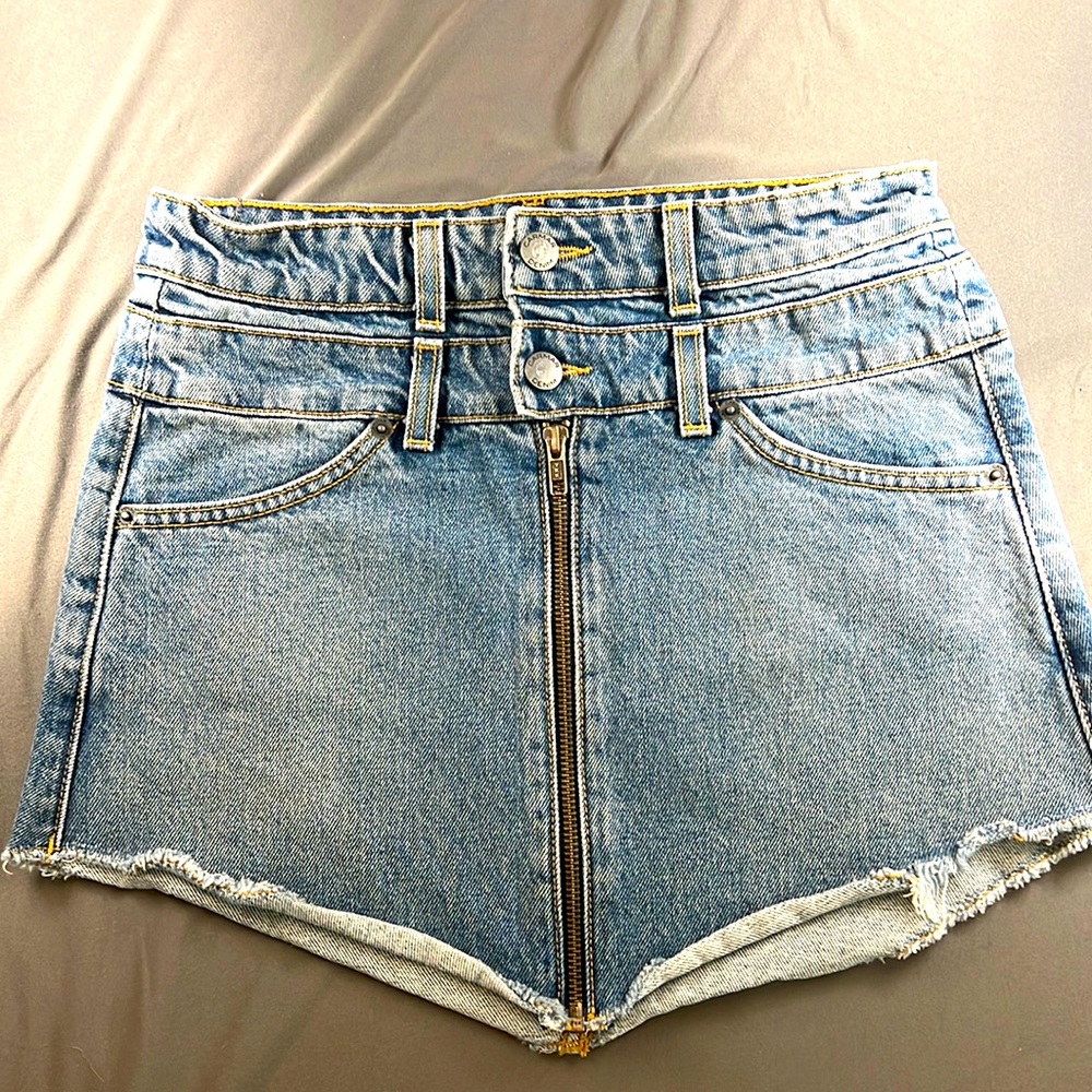 Carmar size 26 Denim skirt